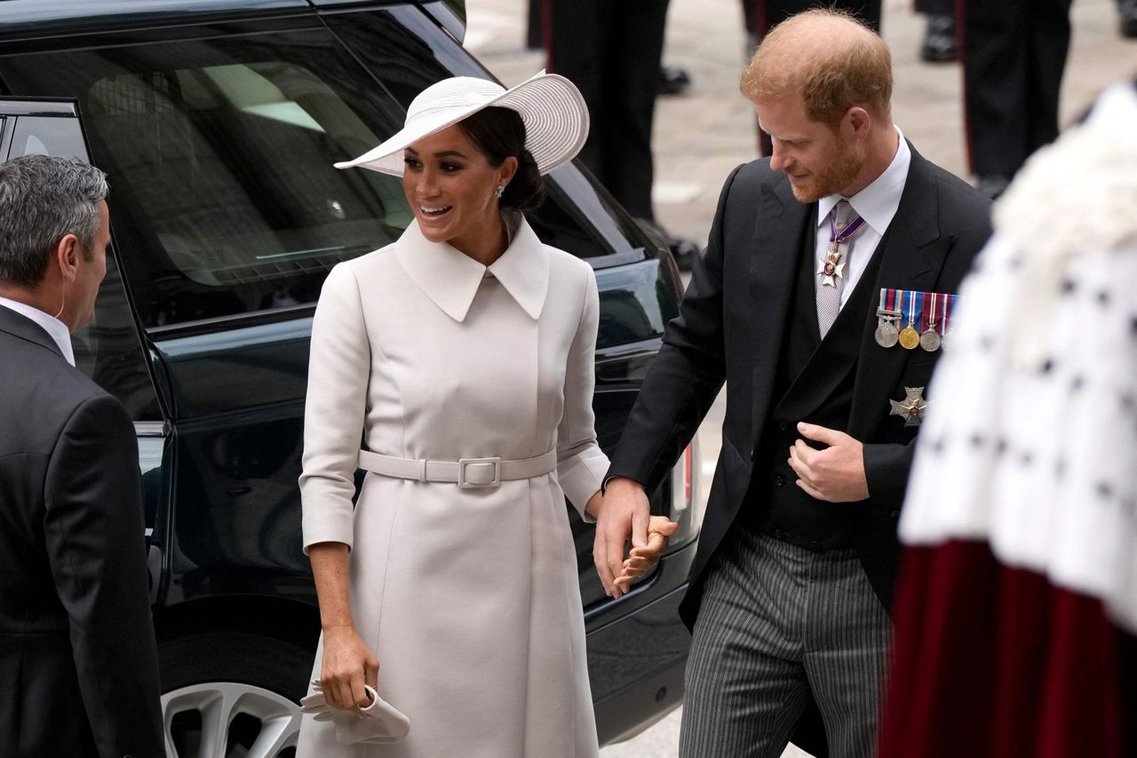 เจ้าชายแฮร์รี่ และเมแกน มาร่วมในพิธีขอบคุณพระเจ้าสำหรับรัชสมัยสมเด็จพระราชินีเอลิซาเบธที่ 2 ณ มหาวิหารเซนต์ปอล ในกรุงลอนดอน เมื่อ 3 มิ.ย.65