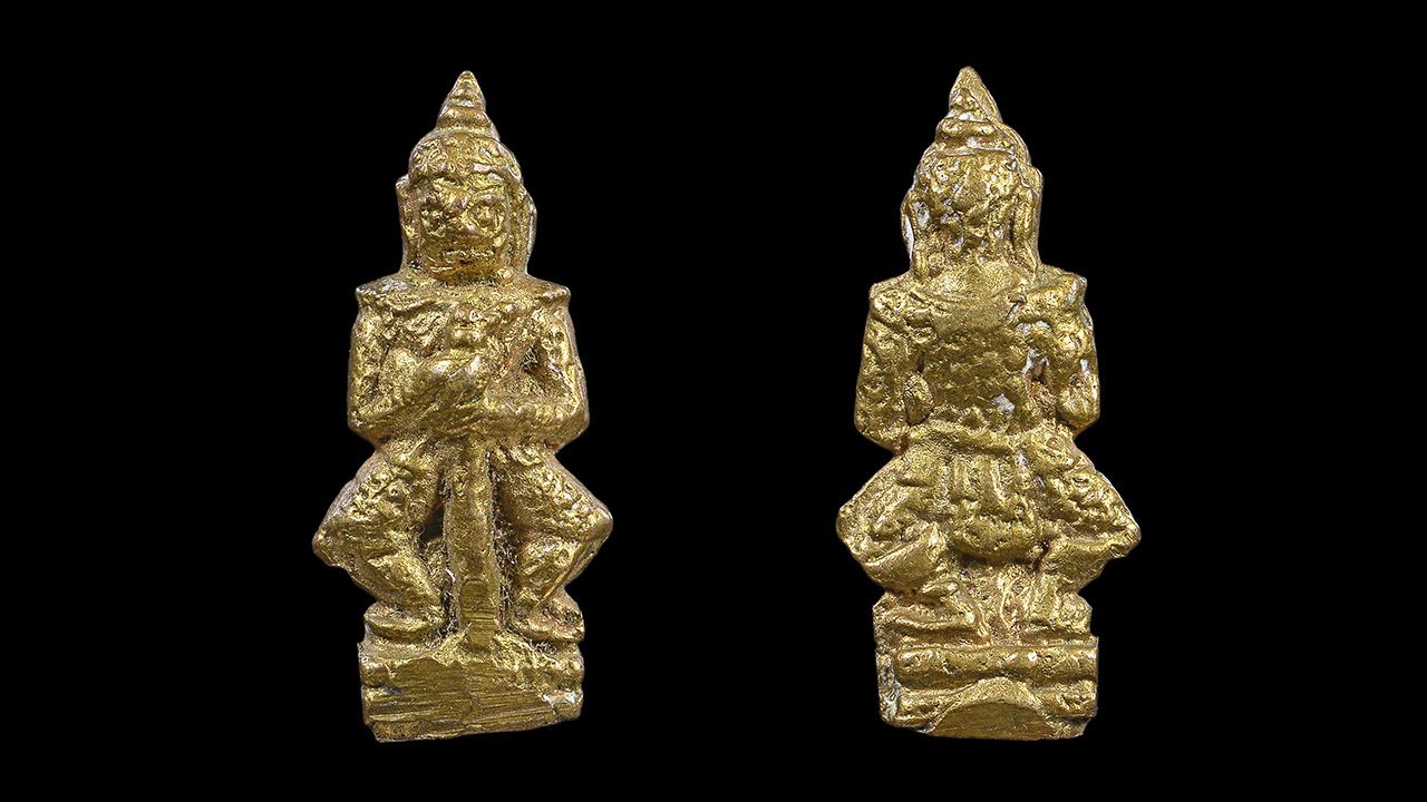 รูปเหมือน ท้าวเวสสุวรรณฐานบัวตุ่ม เปียกทอง ท่านเจ้าคุณศรี (สนธิ์) วัดสุทัศน์ ของ ปลั๊ก สายฟ้า.