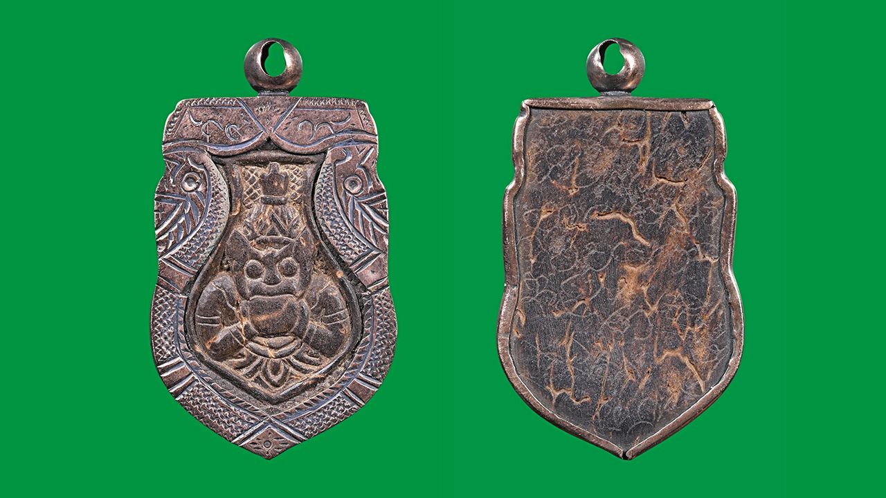 พระราหู กะลาแกะ ศิลป์นิยม(หน้าเทพ) จารครบสูตรกลางวัน-กลางคืน หลวงพ่อน้อย วัดศีรษะทอง ของ แจ๊ค สามพราน.