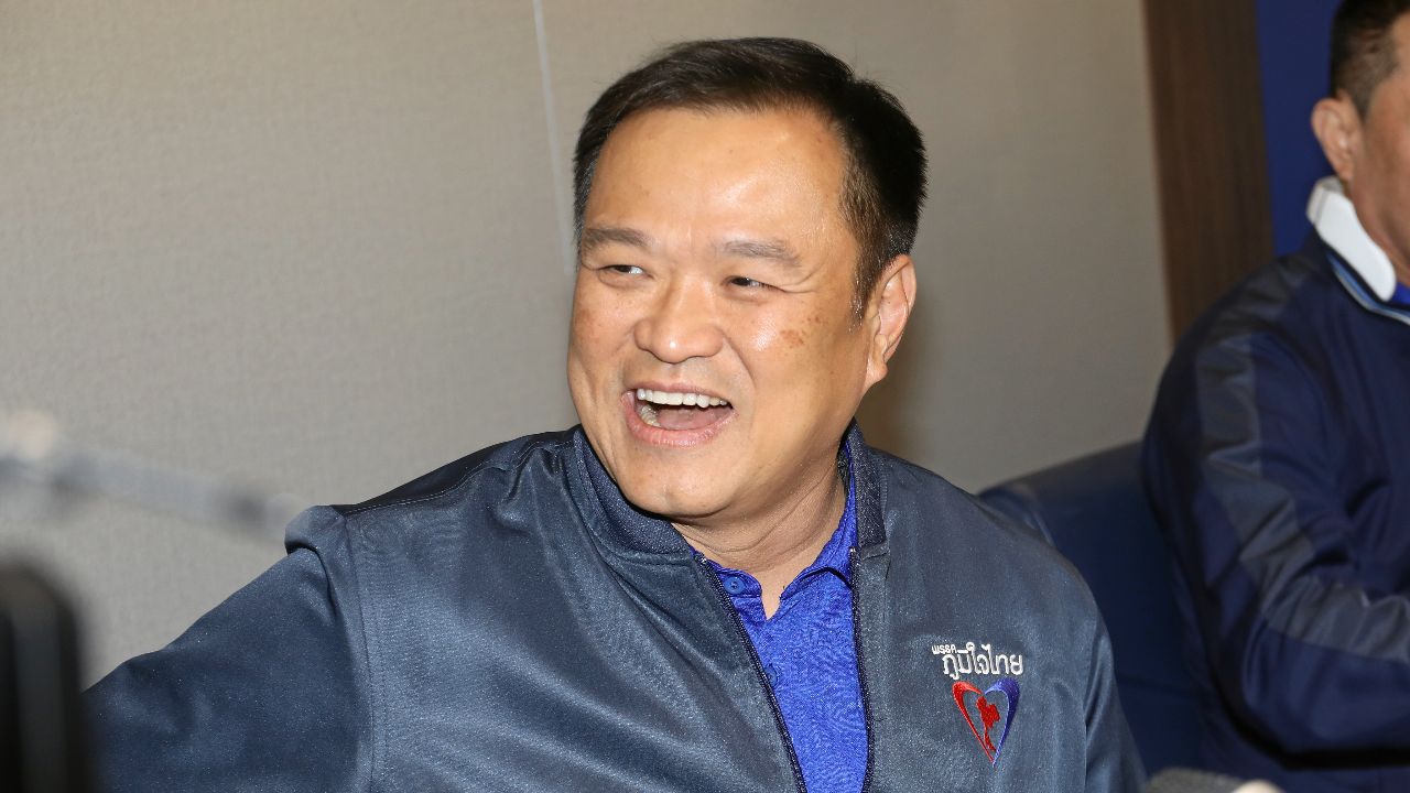 อนุทิน ชาญวีรกูล