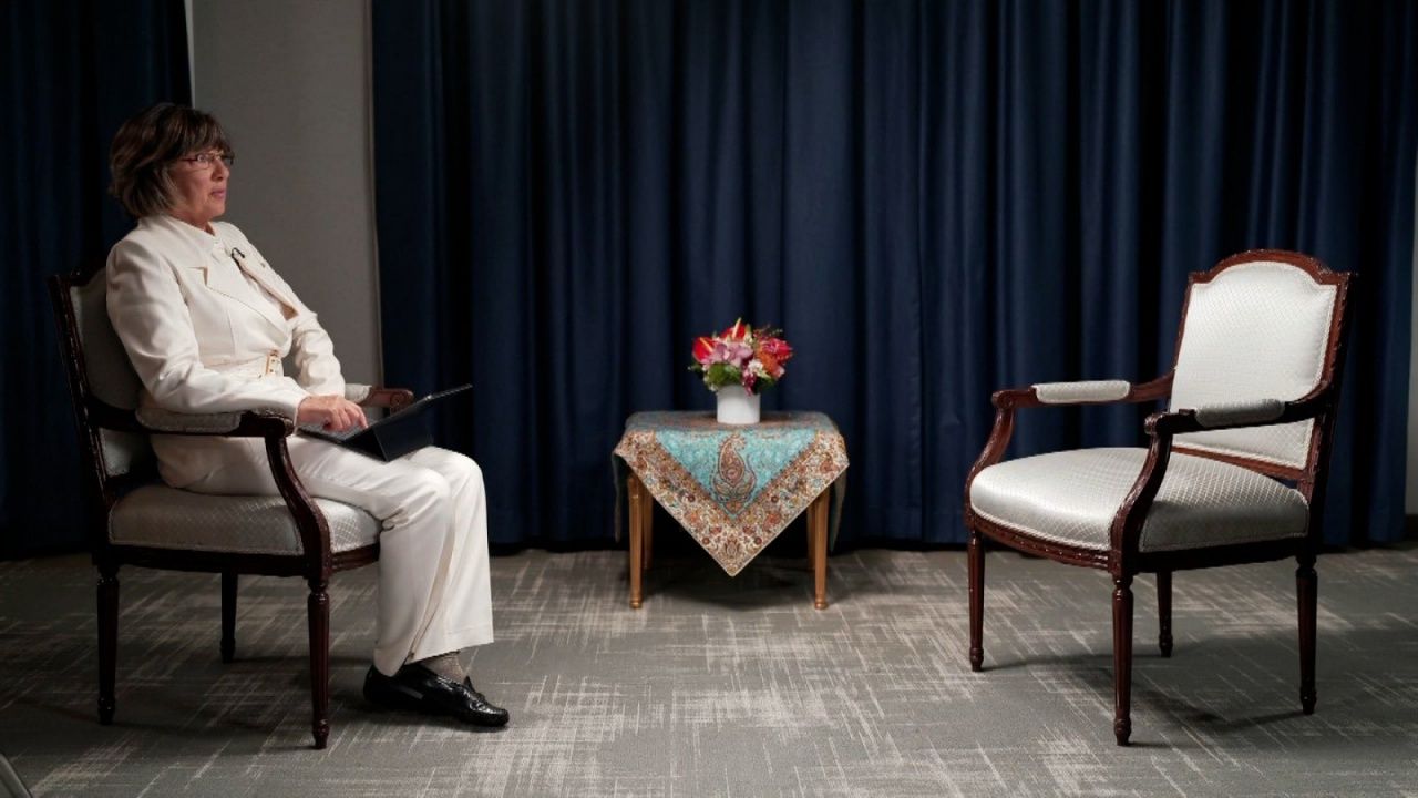 นักข่าว CNN ยกเลิกสัมภาษณ์ปธน.อิหร่าน หลังถูกร้องขอให้สวมฮิญาบ