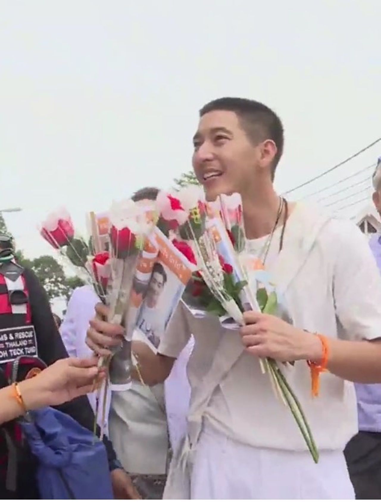 โตโน่ ภาคิน