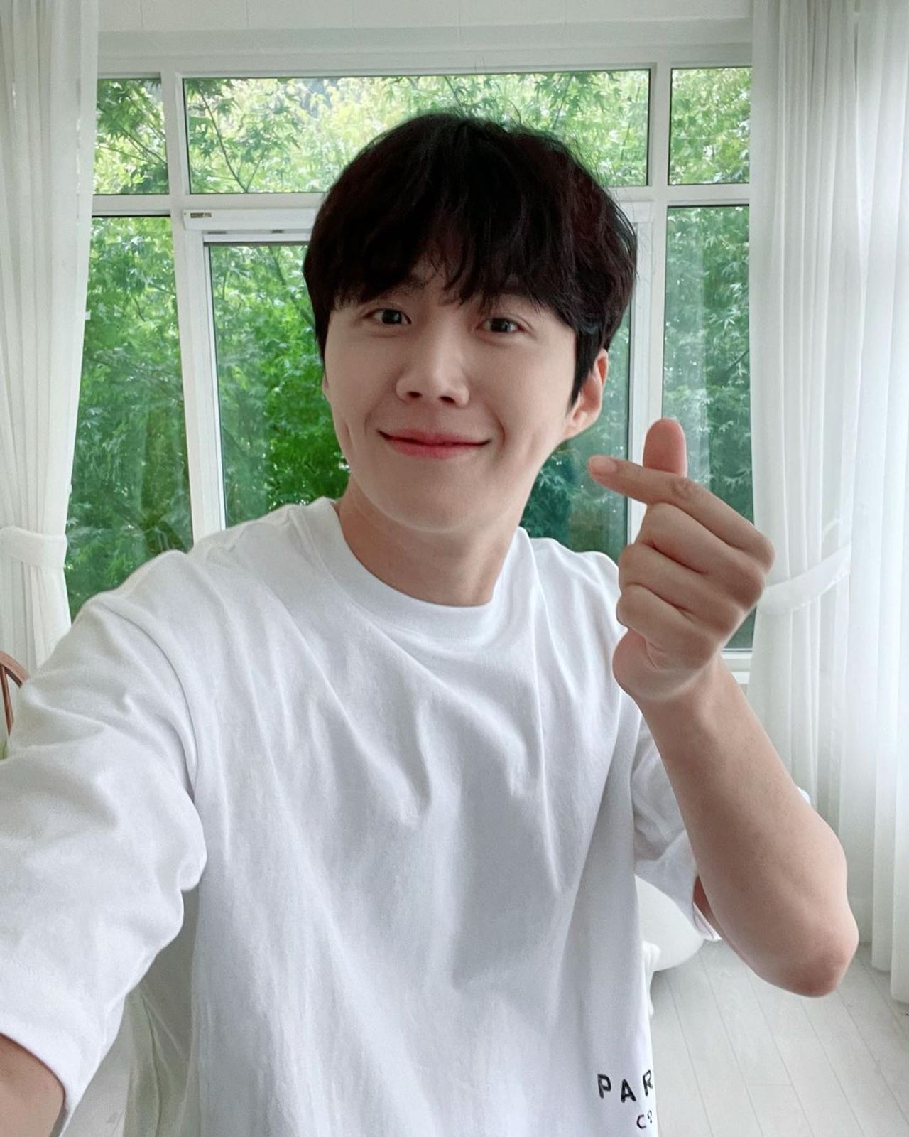 คิมซอนโฮ ขอบคุณภาพจากไอจี @kimseonho_staff.diary