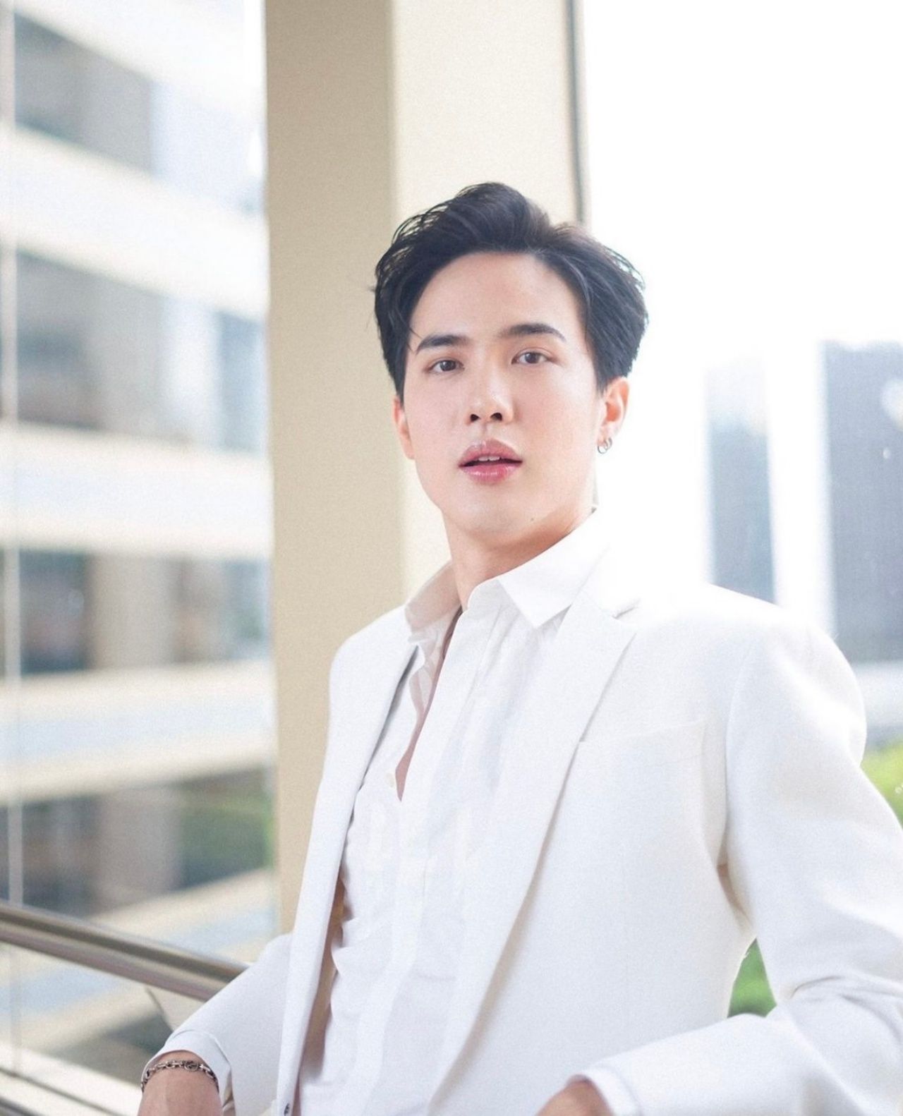 โก้ วศิน 