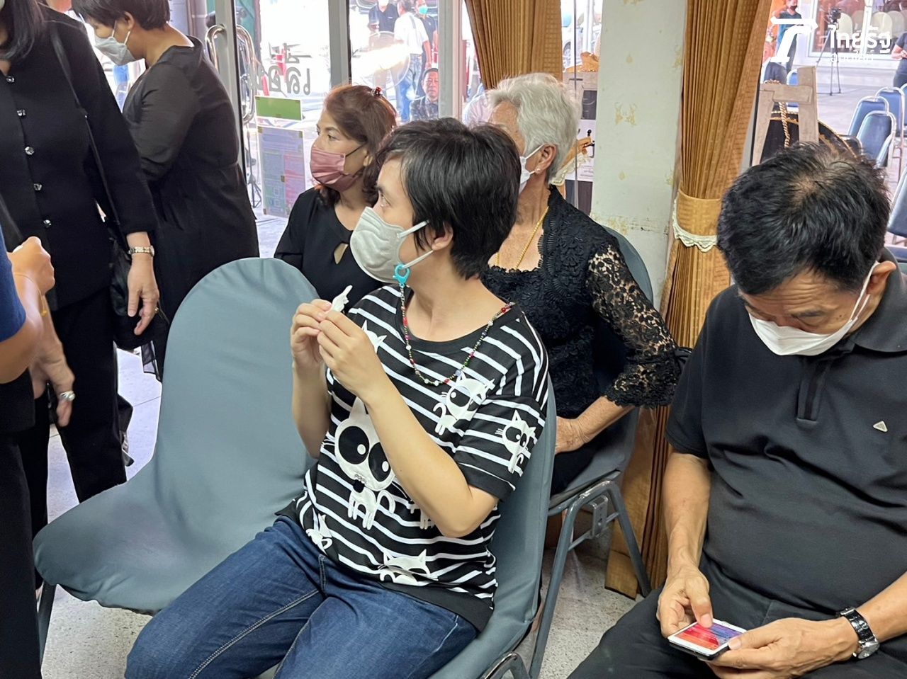 ลูกสาวเด่น ดอกประดู่