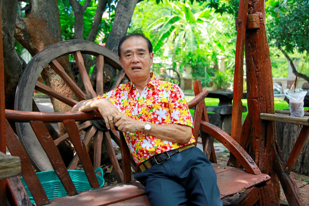 เด่น ดอกประดู่