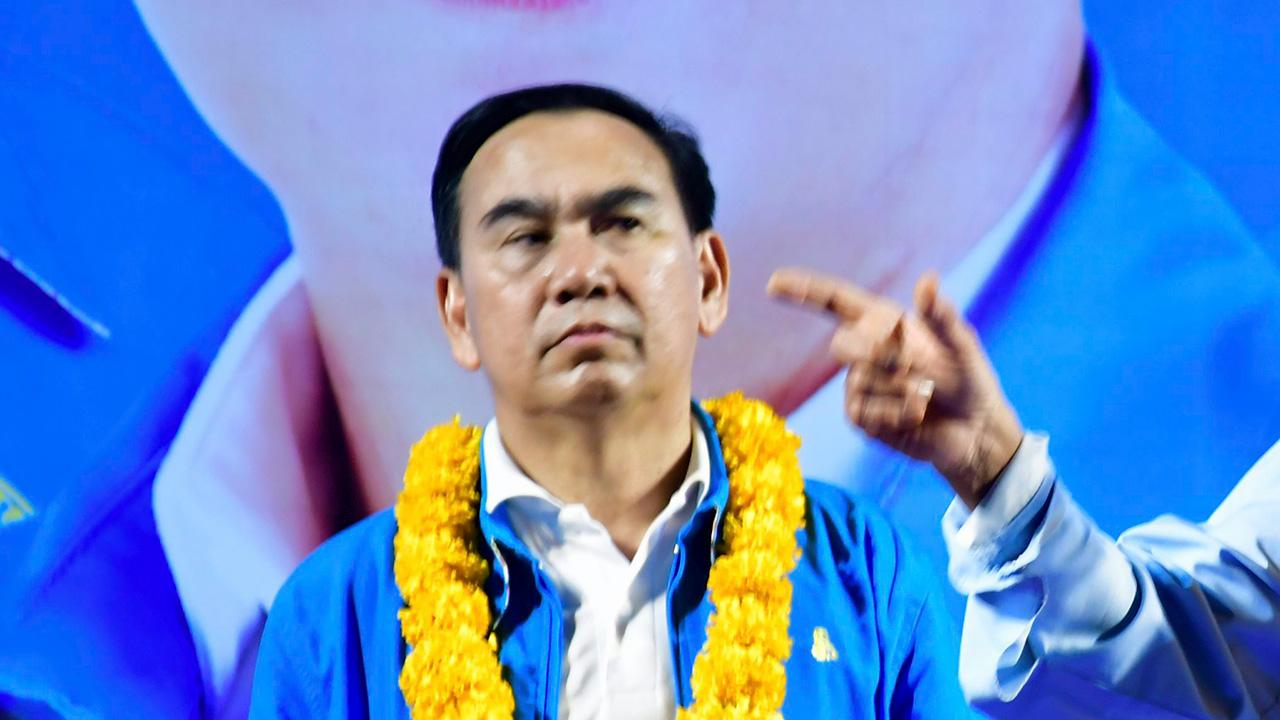 "ประกอบ-นริศ" ท้าชิงรมต. ศึกปชป.ร้อนฉ่า จับตา "ธรรมนัส" ซบพปชร.-พท.