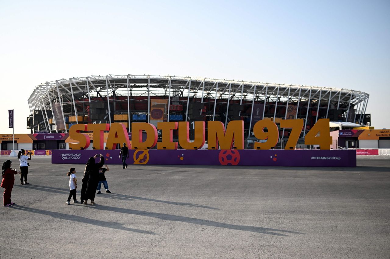 Stadium 974