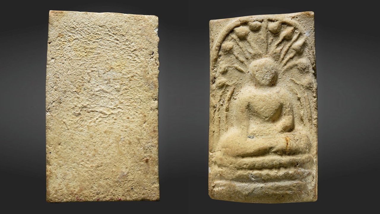 พระคง เนื้อผงพุทธคุณ แช่น้ำมนต์ พิมพ์เล็ก หลวงปู่โต๊ะ วัดประดู่ฉิมพลี ของอนุศักดิ์ กิตติศิริสวัสดิ์.