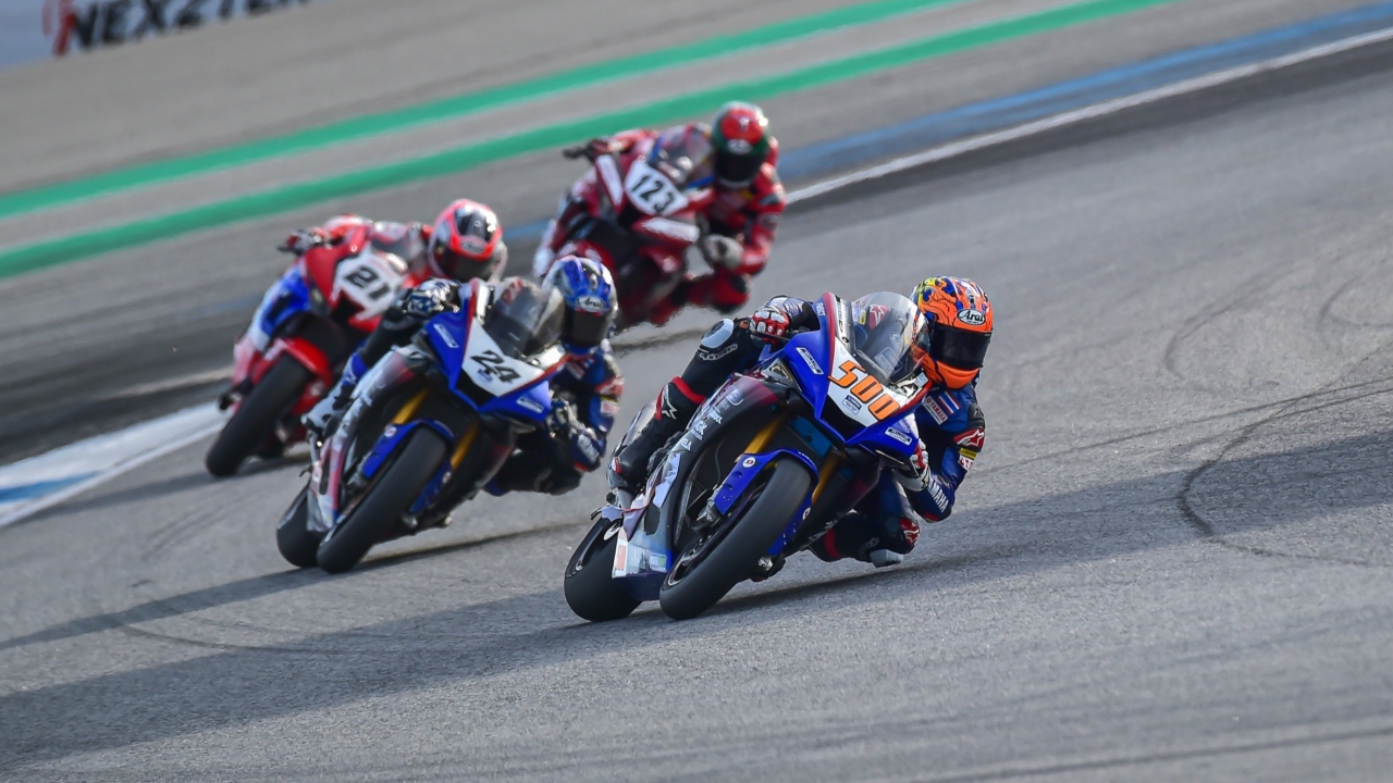 “โฟลท” รัฐพงษ์ ควบ R6 ผงาดคว้าโพเดียมรุ่น SS600 “ตี” อนุภาพ กด R1M ซิวอันดับ 6