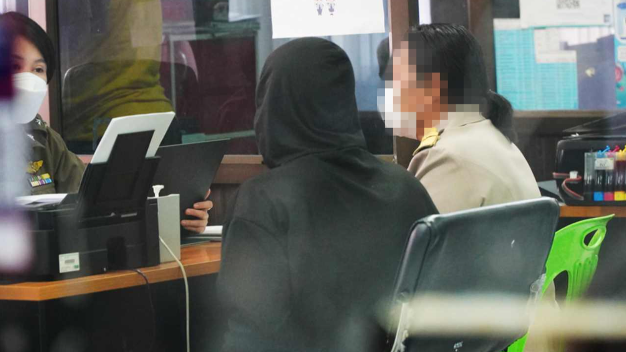ครูพาส่งตำรวจ 4 นักเรียน ร่วมจับมัดให้ ม.4 ข่มขืน ม.2 ในห้องน้ำ