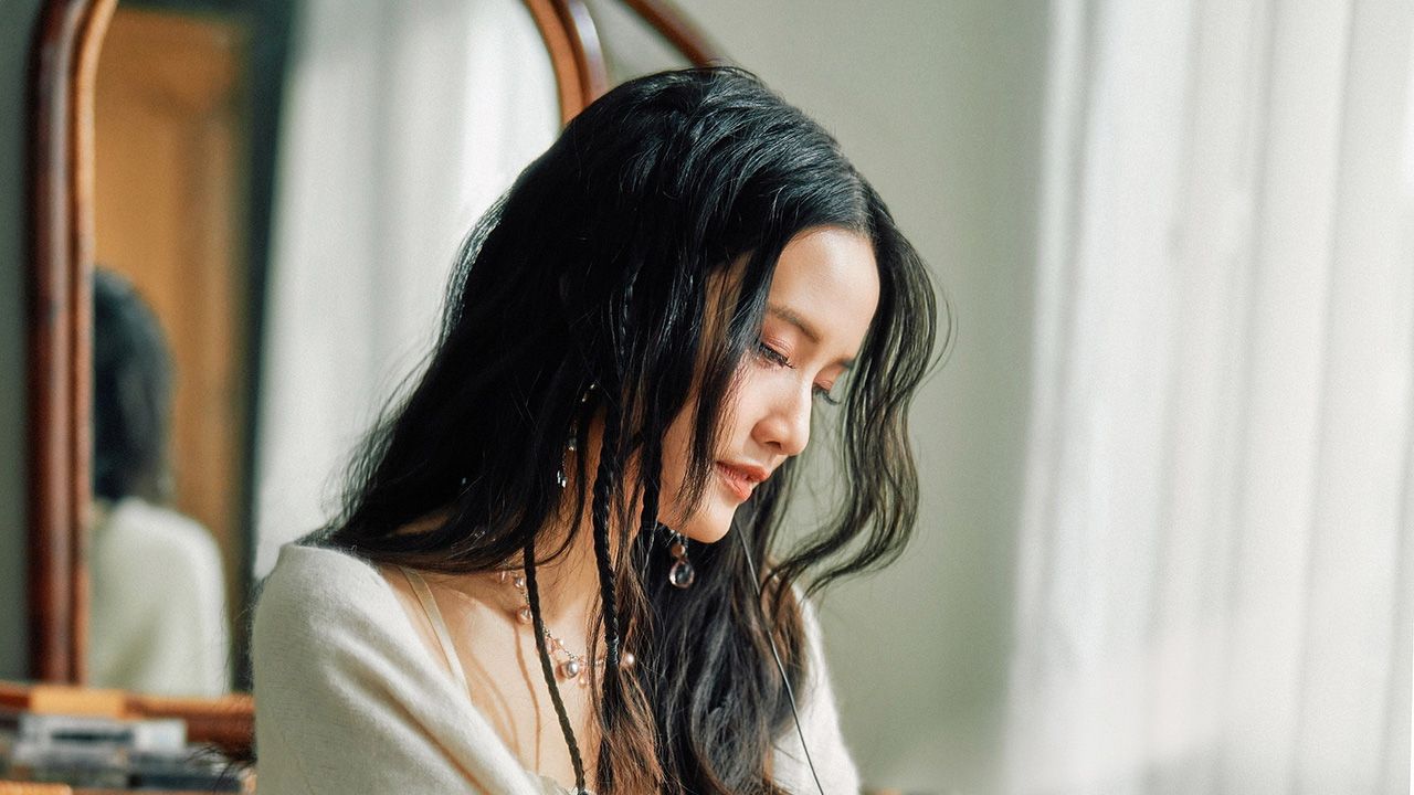 "แพง พัทธนันท์" แชร์โมเมนต์ความทรงจำ ผ่านซิงเกิลใหม่ "Moment" อบอุ่นหัวใจ