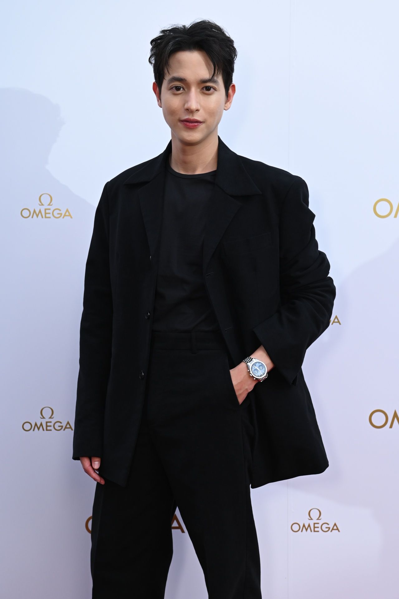 เจมส์ จิรายุ 