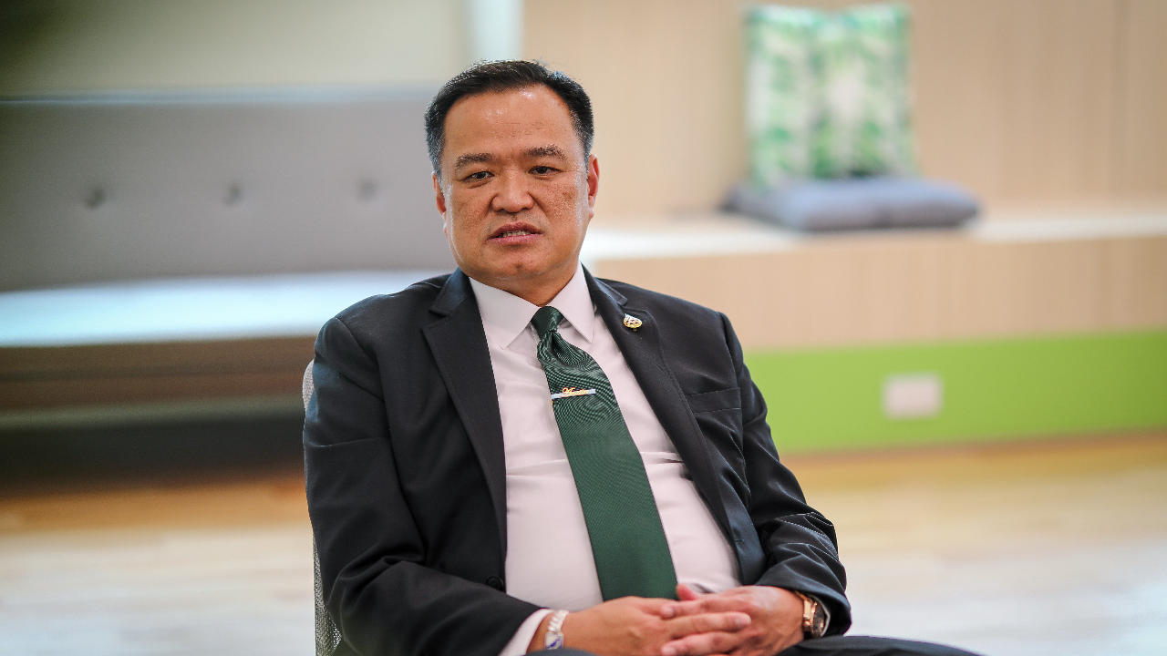 “อนุทิน” ยัน นโยบายเขียนชัดกัญชาเพื่อทางการแพทย์ ไม่มีเรื่องสันทนาการ