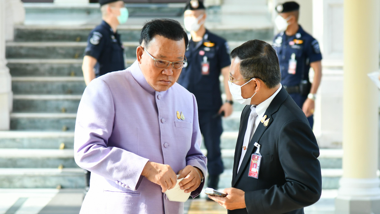 “สันติ” เผย “พปชร.” เตรียมสัมมนาพรรค 11 พ.ย. นี้ อบรมกฎหมาย รับเลือกตั้ง