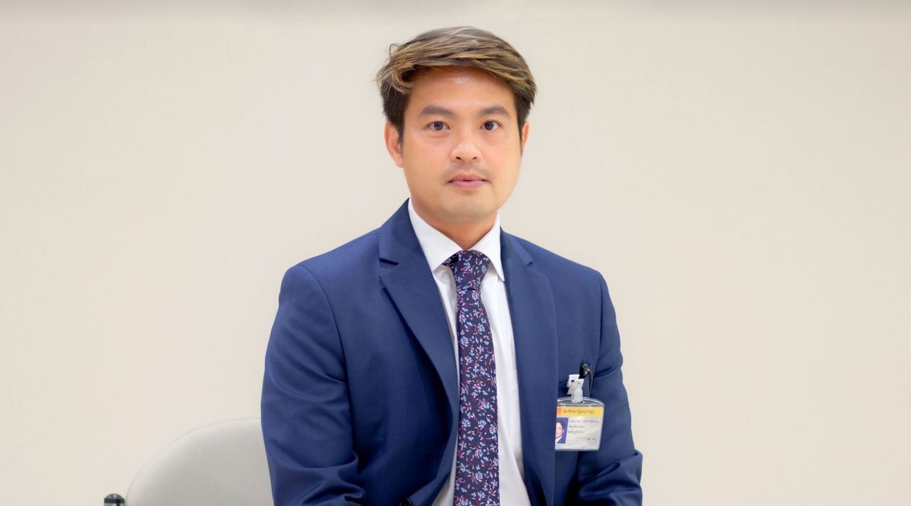 ภราดร ปริศนานันทกุล โฆษกพรรคภูมิใจไทย