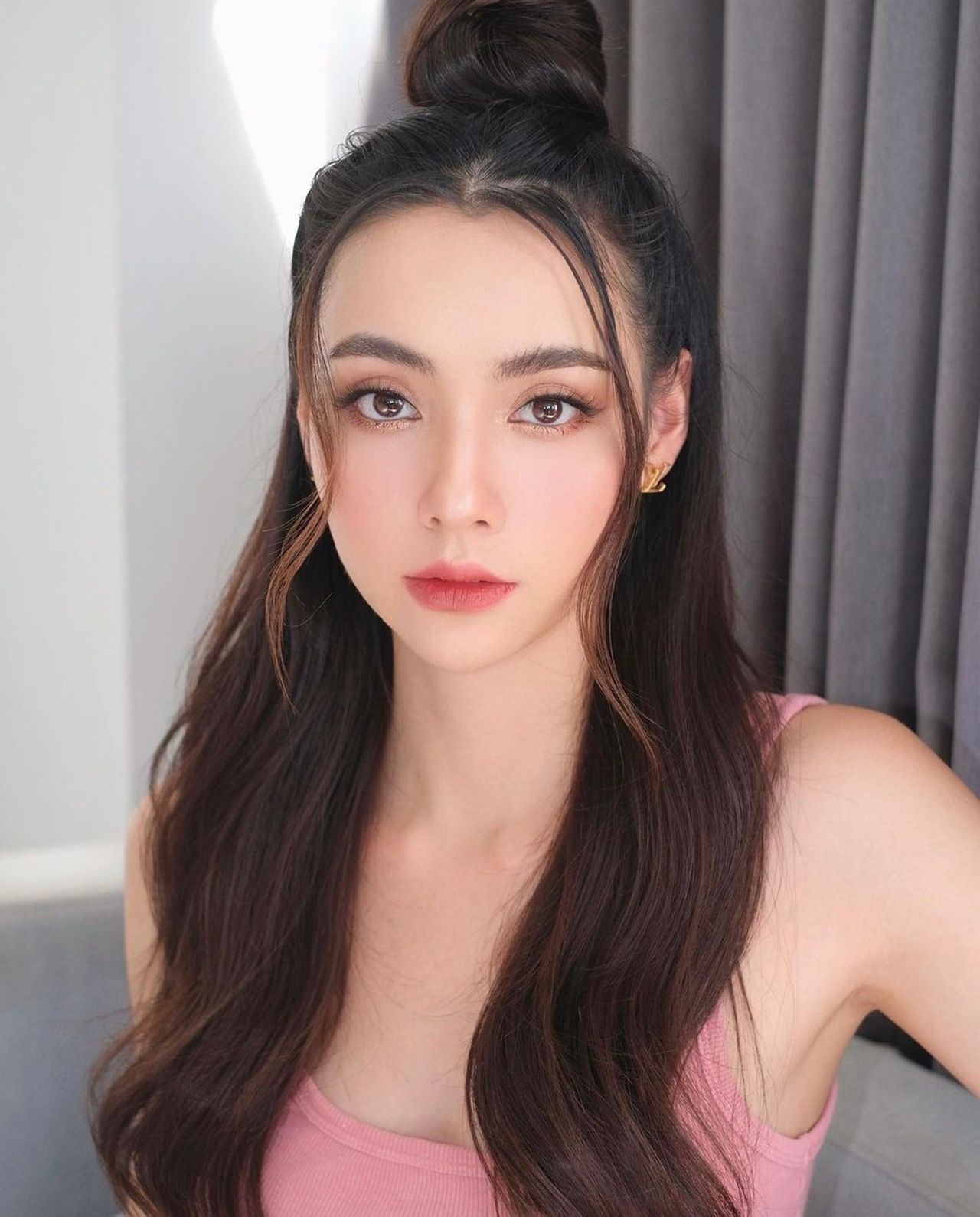 มุกดา นรินทร์รักษ์ 
