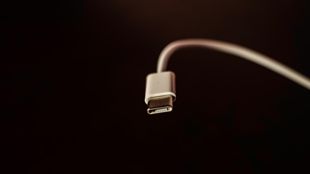 อินเดีย เดินตามรอยสหภาพยุโรป บังคับใช้ USB-C เป็นมาตรฐานกลางสำหรับสมาร์ทโฟนและแท็บเล็ต
