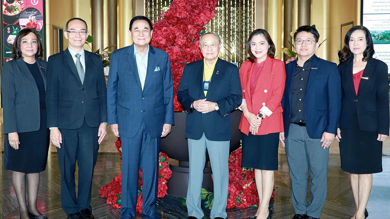 ประชุม ดร.สุเมธ ตันติเวชกุล เลขาธิการมูลนิธิชัยพัฒนา เป็นประธานเปิดการประชุมคณะกรรมการกำกับการดำเนินงานพัฒนาพื้นที่คุ้งบางกะเจ้าสู่ความยั่งยืน ครั้งที่ 1/2567 โดยมีดร.อัศวิน อิงคะกุล และ เทอดศักดิ์ ปวิธพาณิชย์ ให้การต้อนรับ ที่โรงแรมอัศวิน แกรนด์ วันก่อน.