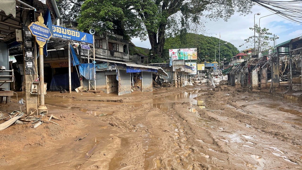 สภาพความเสียหายจากเหตุน้ำท่วมและดินโคลนถล่มในพื้นที่ จ.เชียงราย หนักสุดในรอบ 50 ปี ทุกฝ่ายต่างช่วยเข้าฟื้นฟู.