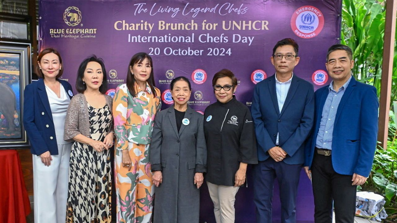 การกุศล นูรอ โซ๊ะมณี สเต็ปเป้ และ สุภิญญา จันสุตะ จัดงาน “International Chefs Day : The Living Legend Chefs Charity Brunch for UNHCR” เพื่อหารายได้สมทบกองทุนภาวะฉุกเฉินเพื่อผู้ลี้ภัย เนื่องในวันเชฟสากล โดยมี รุจิตร สุธนะเสรีพร มาร่วมงานด้วย ที่บลู เอเลเฟ่นท์ สุขุมวิท 13 วันก่อน.