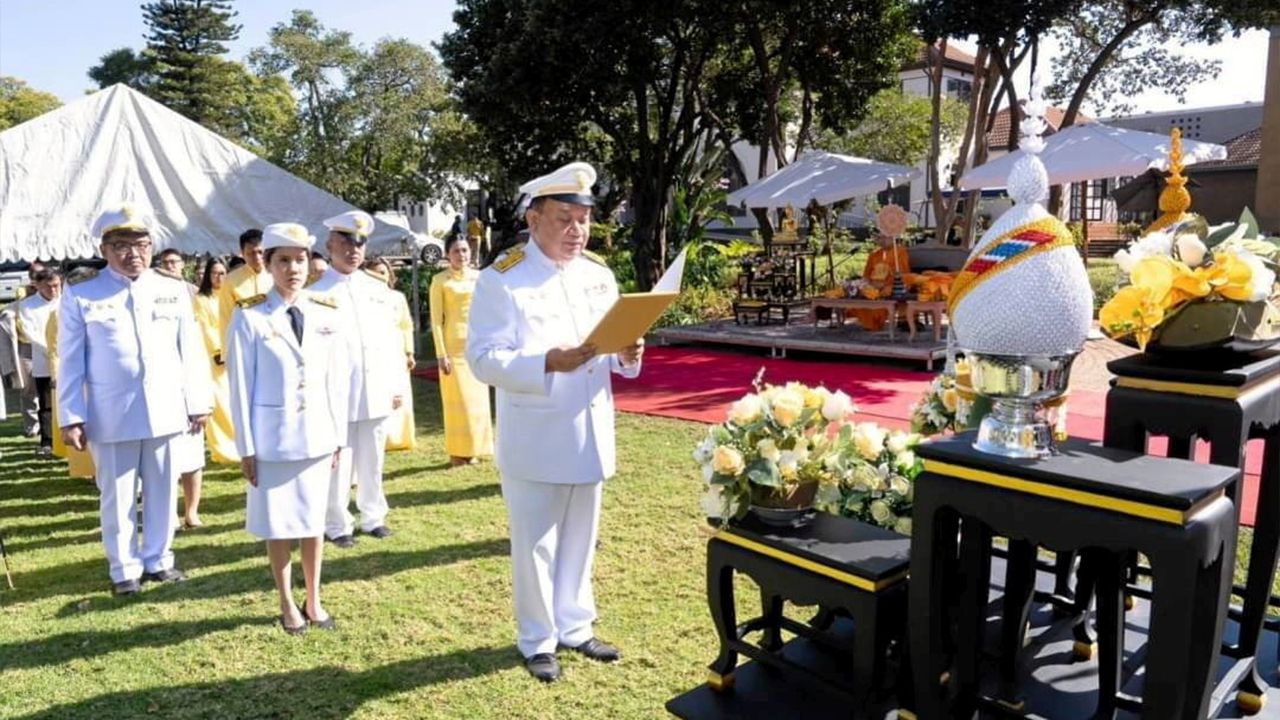 ถวายพระพร - มังกร ประทุมแก้ว ออท. ณ กรุงพริทอเรีย แอฟริกาใต้ นำชาวไทยร่วมถวายพระพร พระบาทสมเด็จพระเจ้าอยู่หัว เนื่องในโอกาสวันเฉลิมพระชนมพรรษา 6 รอบ 28 ก.ค.67 ที่วัดธรรมกาย โยฮันเนสเบิร์ก.