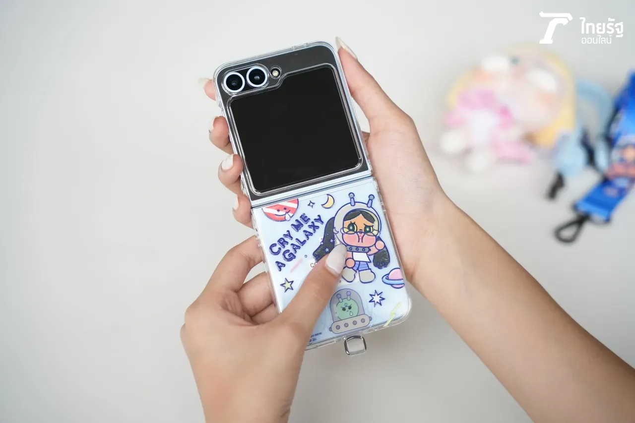 รีวิว Galaxy Z Flip 6 x Crybaby รุ่นลิมิเต็ดเอาใจสายจุ่ม รับอาร์ตทอย พร้อมอุปกรณ์ใช้งานสุดคิวต์