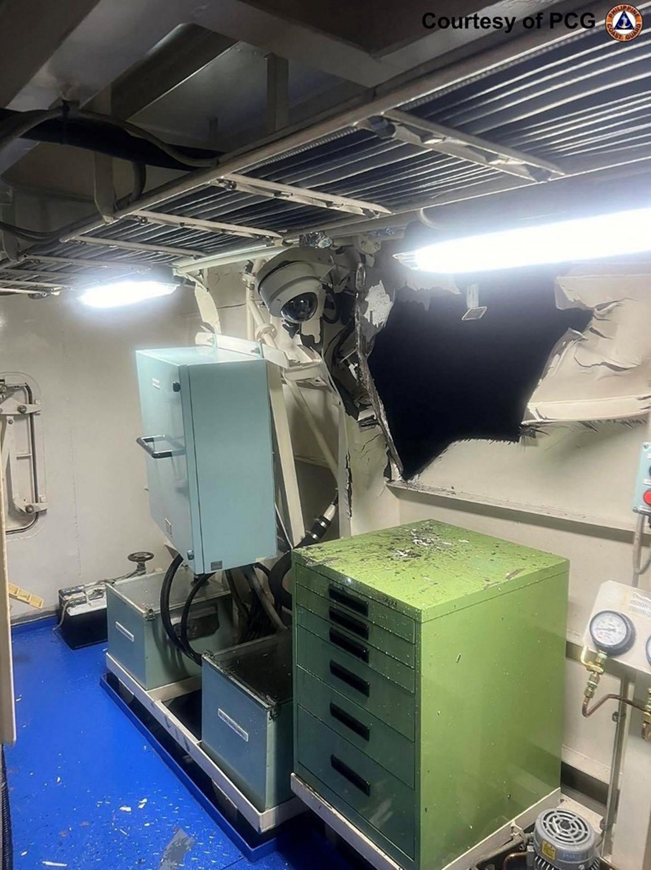 ความเสียหายบนเรือบากาเคย์ ของฟิลิปปินส์