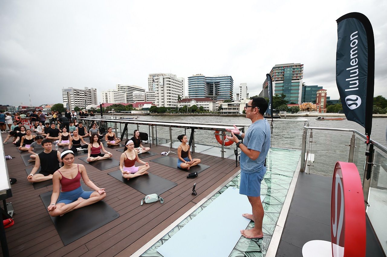 ภาพจาก lululemon