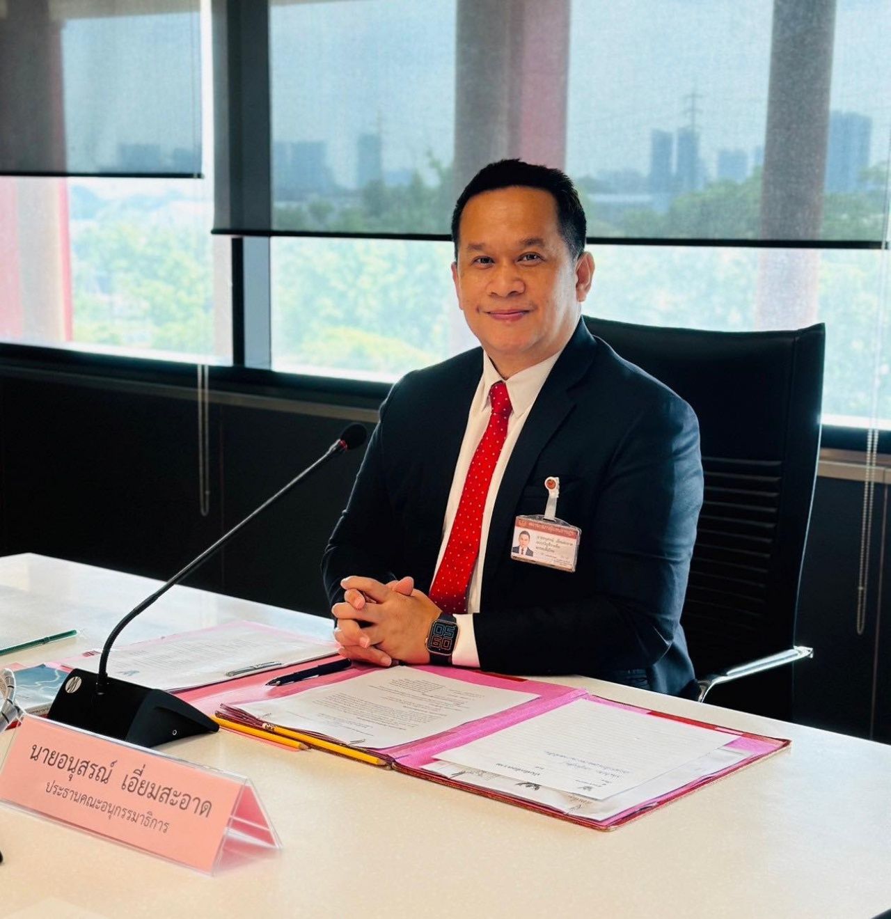 นายอนุสรณ์ เอี่ยมสะอาด สส.บัญชีรายชื่อพรรคเพื่อไทย