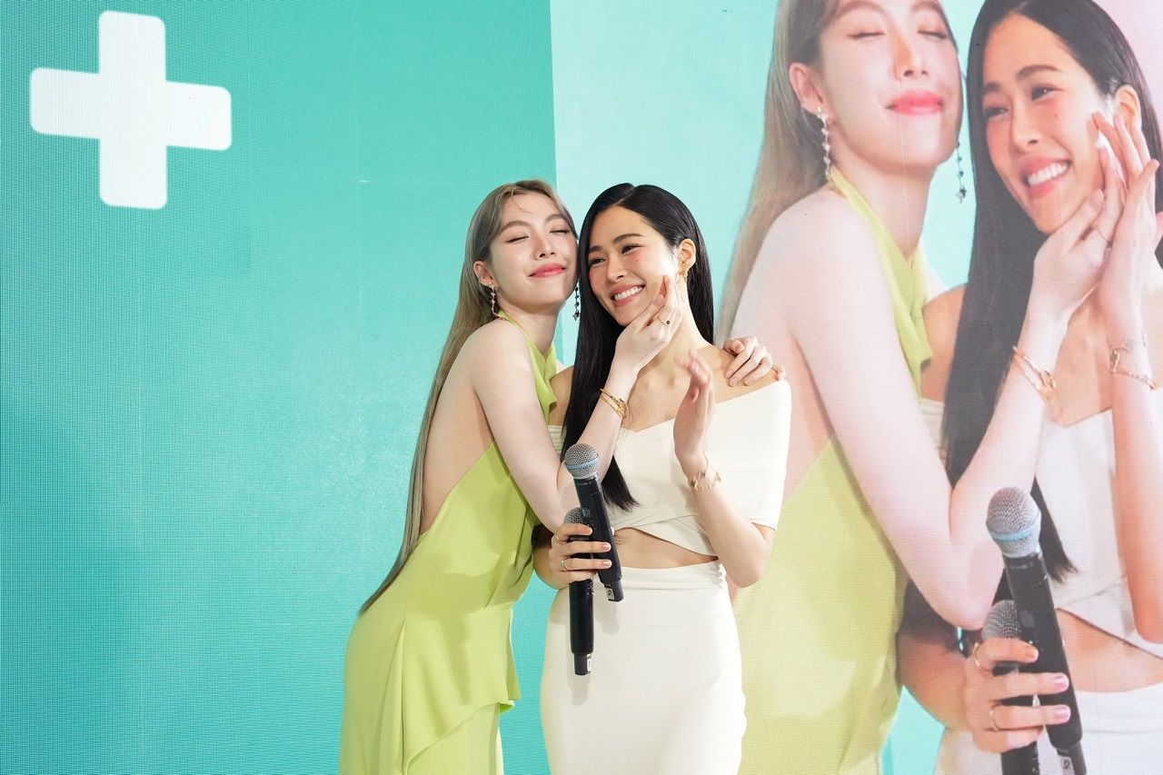 หลิงออม คู่จิ้นสุดฮอต พรีเซนเตอร์คนล่าสุดของสมูทอี