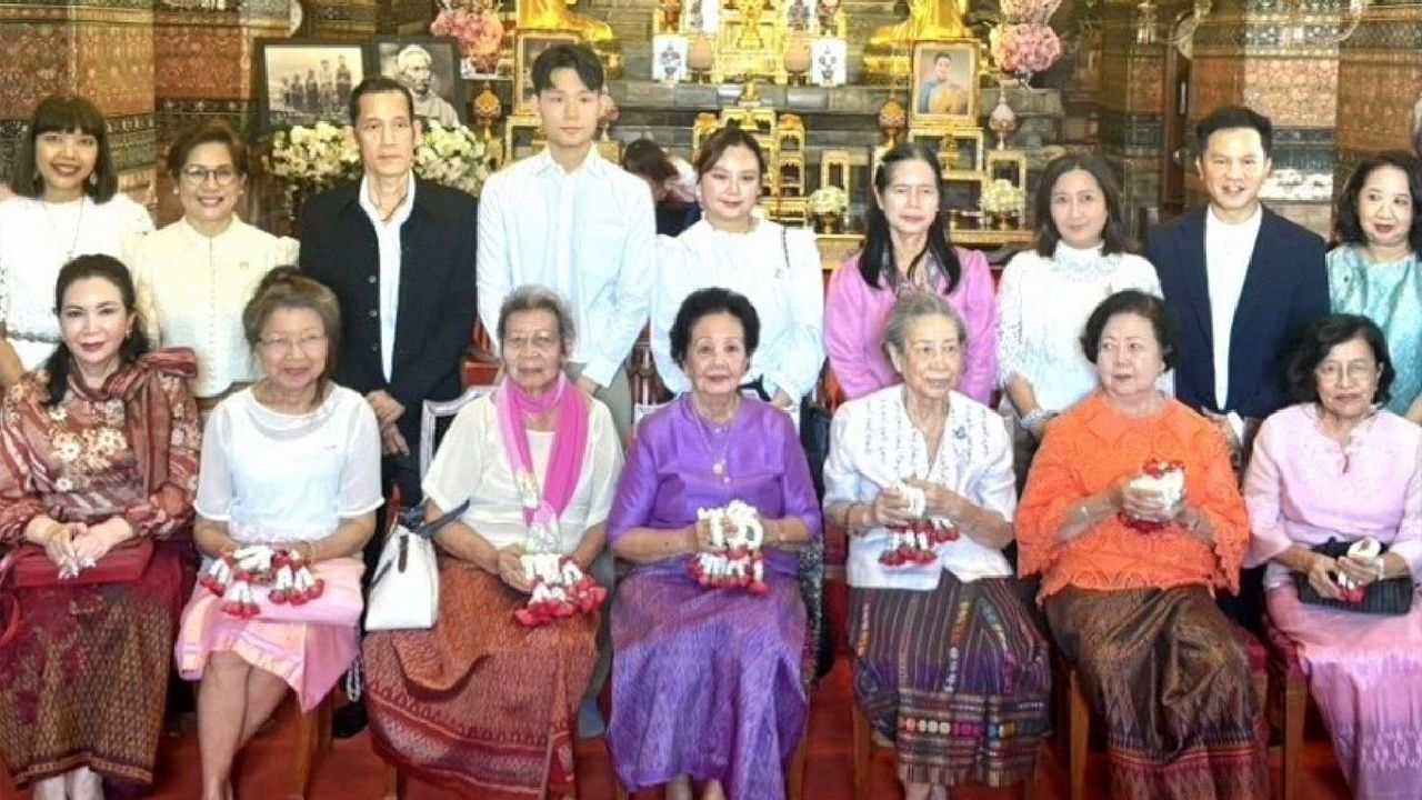 ร้อยปี ม.ร.ว.ทิพพาวดี ดุละลัมพะ จัดพิธีถวายพระกุศลในโอกาสครบรอบ 100 ปี การสิ้นพระชนม์ กรมหลวงพรหมวรานุรักษ์ ต้นราชสกุลเกษมสันต์ โดยมี ม.ร.ว.ยงยุพลักษณ์ เกษมสันต์,ม.ร.ว.รัชนี พู่มนตรี และ ม.ล.ปุญยนุช เกษมสันต์ มาร่วมพิธีด้วย ที่วัดมกุฏกษัตริยาราม วันก่อน.