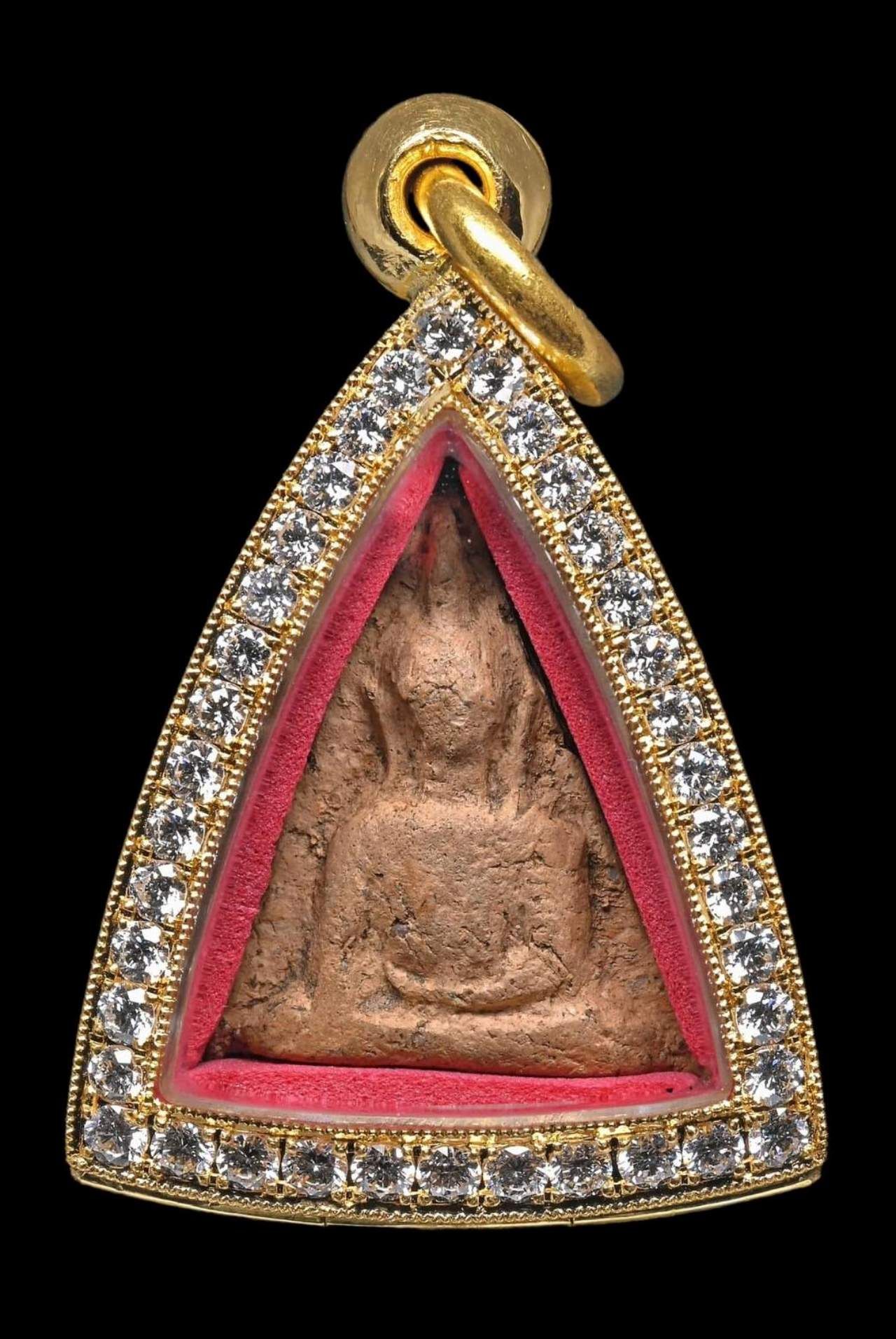 พระนางพญา พิมพ์อกนูนเล็ก กรุวัดนางพญา