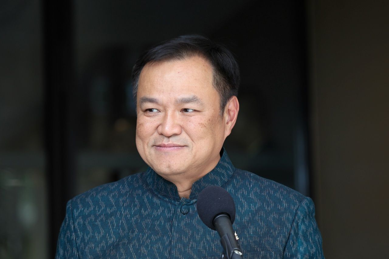 อนุทิน ชาญวีรกูล รองนายกรัฐมนตรี และรัฐมนตรีว่าการกระทรวงมหาดไทย