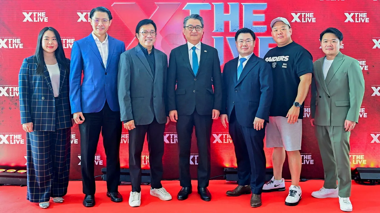 น่า​ดู สร​โชติ อำพัน​วงษ์ และ ลี ชอล​โฮ แถลงข่าว​เปิด​ตัว “X THE LIVE” รายการ​เรียลลิตี้​เกม​ไลฟ์​คอมเมิร์ซ​สุด​ล้ำ ดวล​เดือด 24 อินฟลู​เอน​เซอร์​ตัว​ท็อป​แถว​หน้า เผยแพร่​ผ่าน​แอปพลิเคชัน BIGXSHOW โดย​มี พัก ยง​มิ​น มา​ร่วม​งาน​ด้วย ที่​คิ​งบ​ริ​ดจ์ ทาวเวอร์ พระราม 3 วัน​ก่อน.