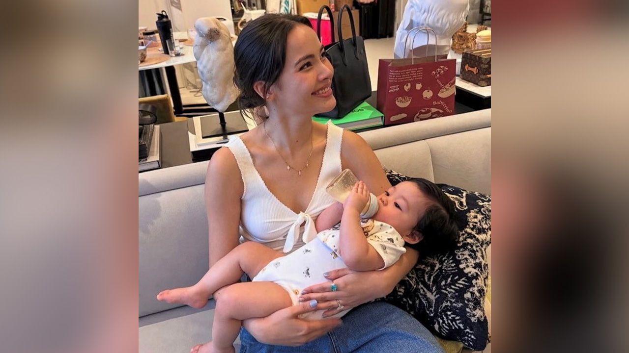 คลั่งรักไม่แผ่ว! ณเดชน์ อวยพรวันเกิด ญาญ่า แฟนสาวโพสต์ รูปคู่โมเมนต์สวีตๆ รวมถึงช็อตเด็ดอุ้มเด็กน้อย ระบุ แคปชัน “อนาคตแม่ของลูกผม”...ทำคนโสดไม่มีที่ยืนเลย ขุ่นพรี่แบร์.
