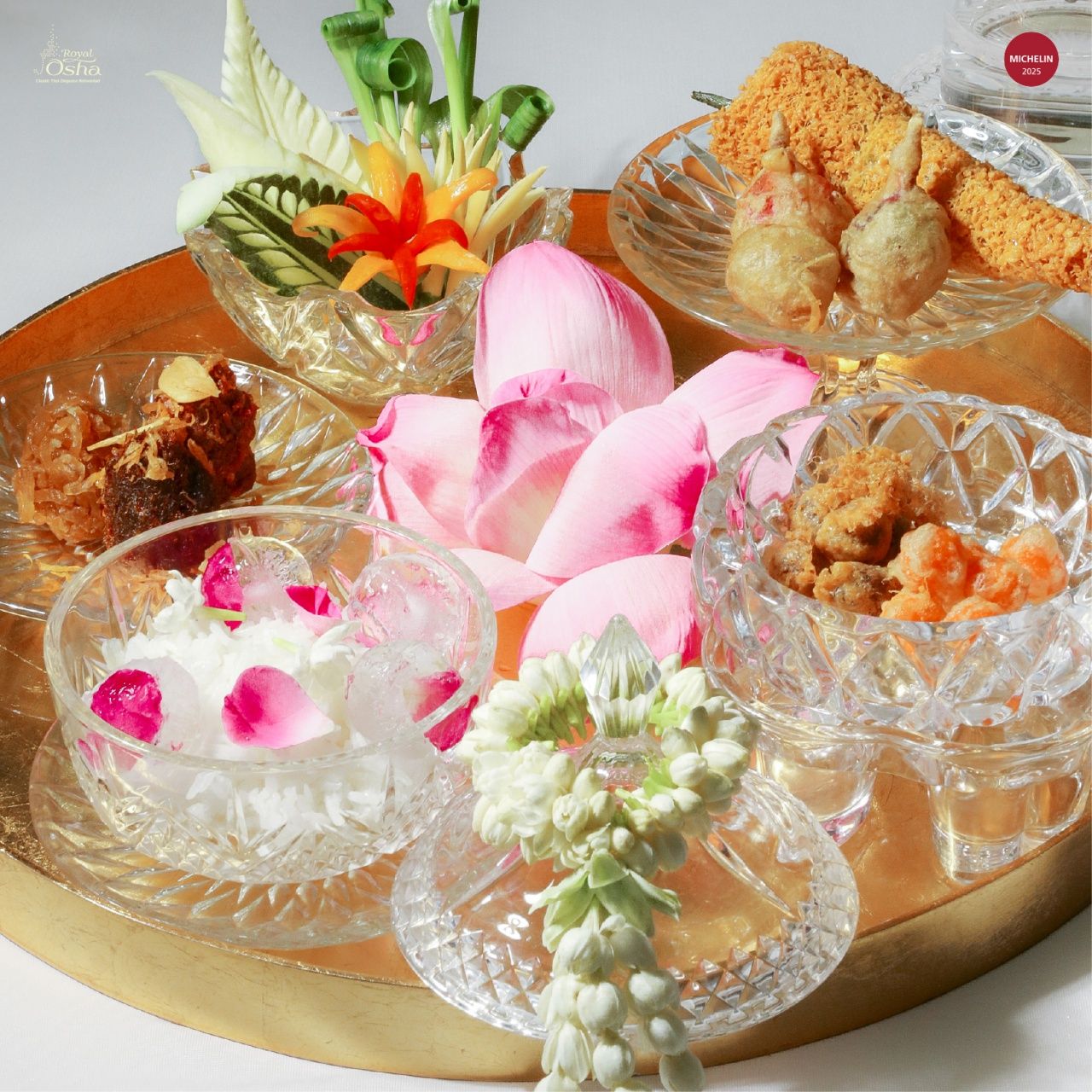 ข้าวแช่ ร้านรอยัลโอชา (ภาพจากเพจ Royal Osha Bangkok)
