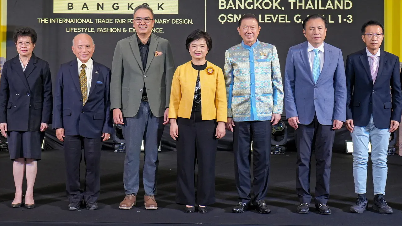 อย่าพลาด - สุนันทา กังวาลกุลกิจ และ สนั่น อังอุบลกุล แถลงข่าวการจัด “STYLE Bangkok 2025” งานแสดงสินค้าไลฟ์สไตล์และแฟชั่น ระหว่าง 2-6 เม.ย. ที่ศูนย์การประชุมแห่งชาติสิริกิติ์ โดยมี ดร.เนาวรัตน์ ทรงสวัสดิ์ชัย มาร่วมแถลงด้วย ที่กระทรวงพาณิชย์ วันก่อน.