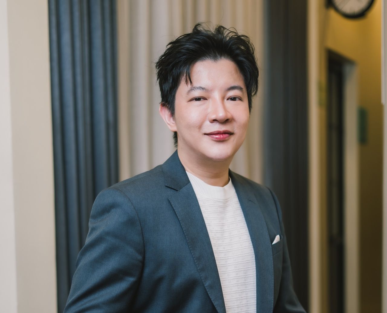 นายแพทย์ชเนษฎ์ ศรีสุโข