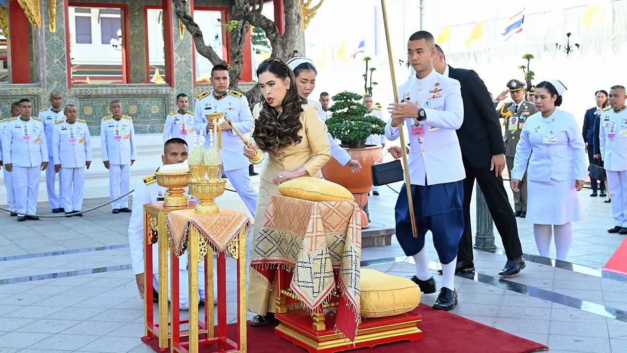 สมเด็จพระเจ้าน้องนางเธอ  เจ้าฟ้าจุฬาภรณวลัยลักษณ์  อัครราชกุมารี  กรมพระศรีสวางควัฒน  วรขัตติย ราชนารี  เสด็จไปทรงหล่อพระพุทธรูป  “พระพุทธปุญญเกษตราภิบาล”  ณ  วัดราชบพิธสถิตมหาสีมาราม  เมื่อวันที่  6  มีนาคม.