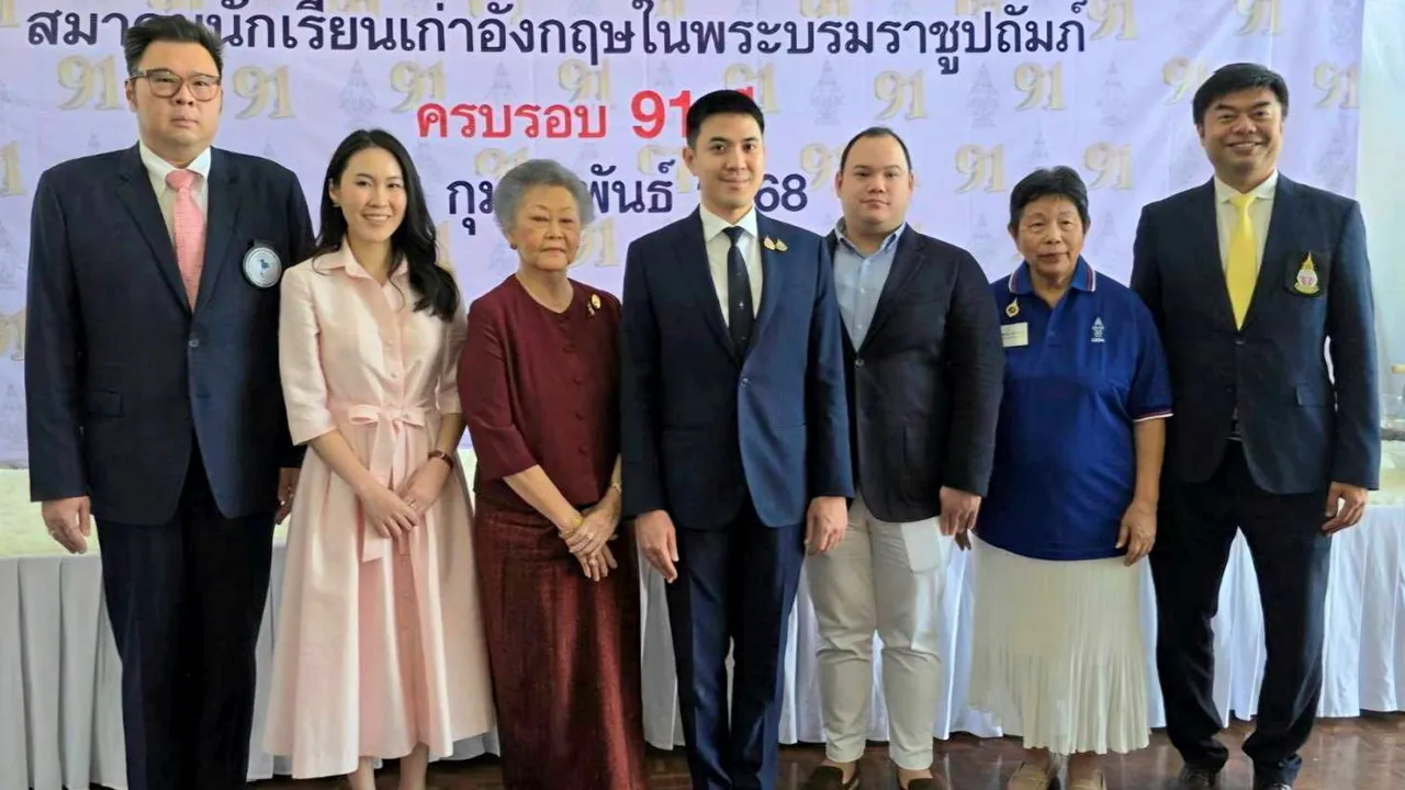 วัย 91 ดร.ชินวัฒน์ สกุลตั้งไพศาล จัดพิธีทำบุญในโอกาสครบ 91 ปี สมาคมนักเรียนเก่าอังกฤษโดยมี กอบลาภ โปษะกฤษณะ, จันทิมา นะวิโรจน์, ดร.เติมศักดิ์ สิงห์สมบุญ, กุลเชฏฐ์ วังน้ำทิพย์ และ ฐิติภูมิ จามิกรานนท์ มาร่วมในพิธีด้วย ที่สมาคมนักเรียนเก่าอังกฤษ วันก่อน.