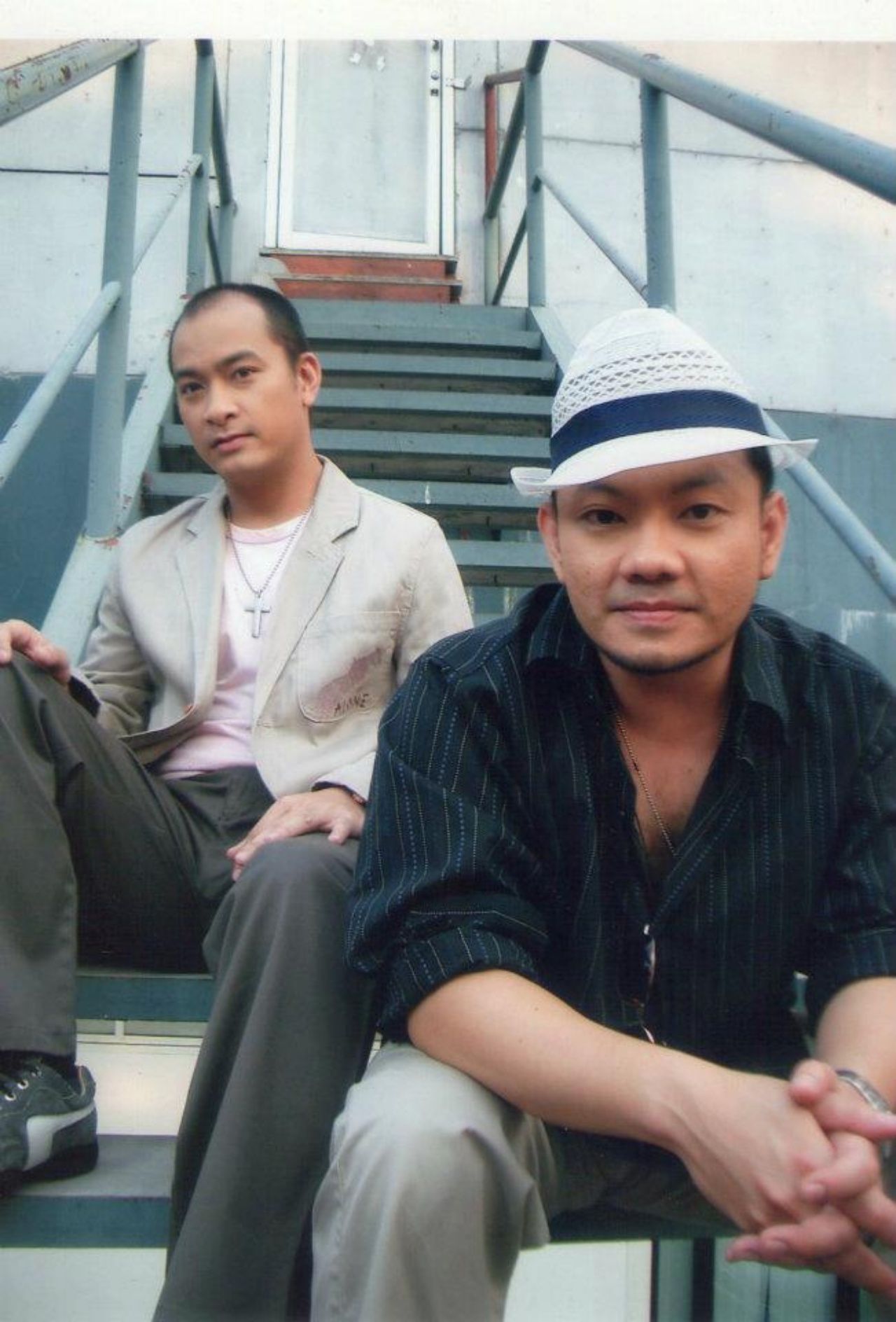 ภาพจากเพจ Smith&Shane 