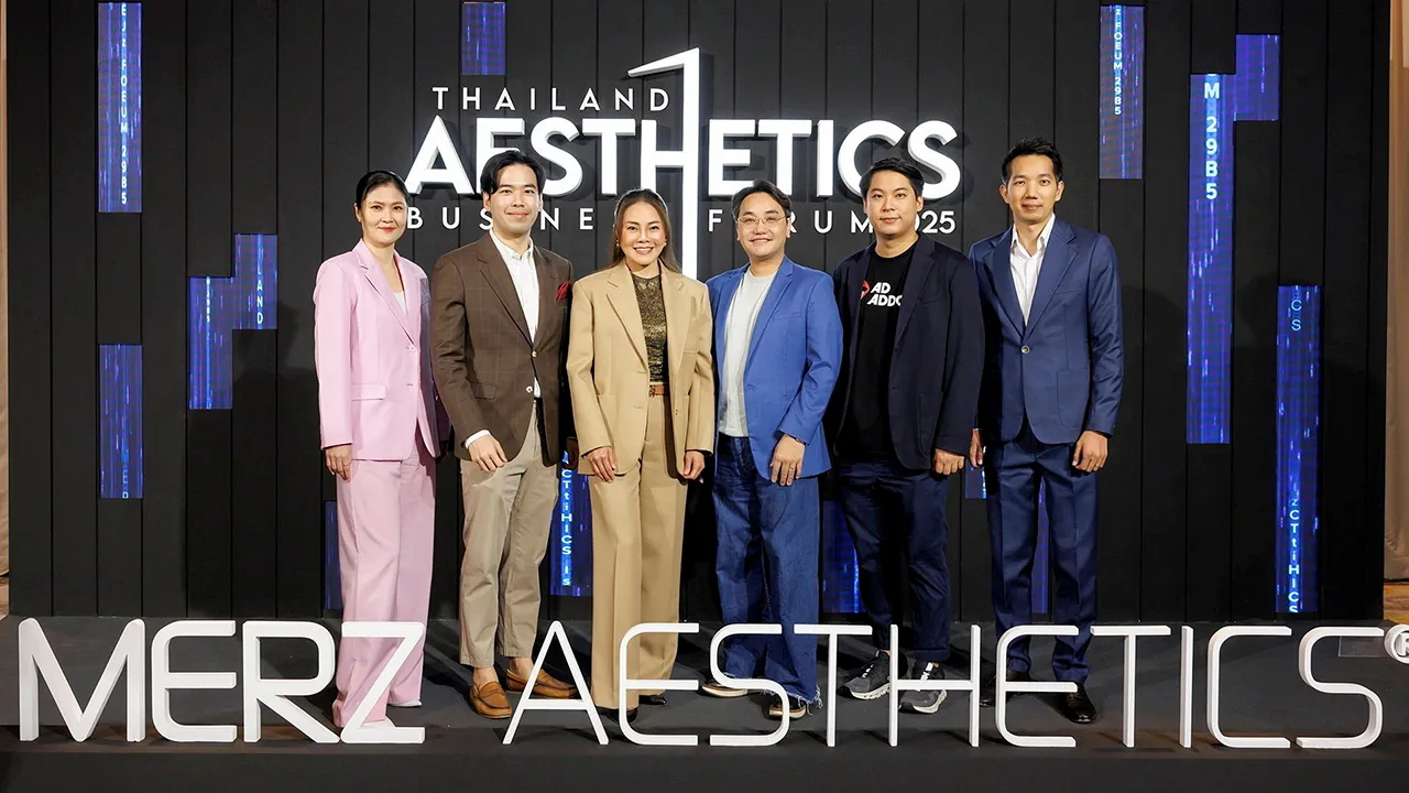 ใช้เอไอ - ภญ.กิตติวรรณ รัตนจันทร์ จัดงาน Thailand Aesthetics Business Forum 2025 “AI : Aesthetics Intelligence” นำจุดเด่นปัญญาประดิษฐ์มาช่วยสร้างสรรค์แผนการตลาด โดยมี สิทธินันท์ พลวิสุทธิ์ศักดิ์ และ พญ.นันทนัช เดี่ยวสมบูรณ์ มาร่วมงานด้วย ที่ รร.อีสติน แกรนด์ พญาไท วันก่อน.