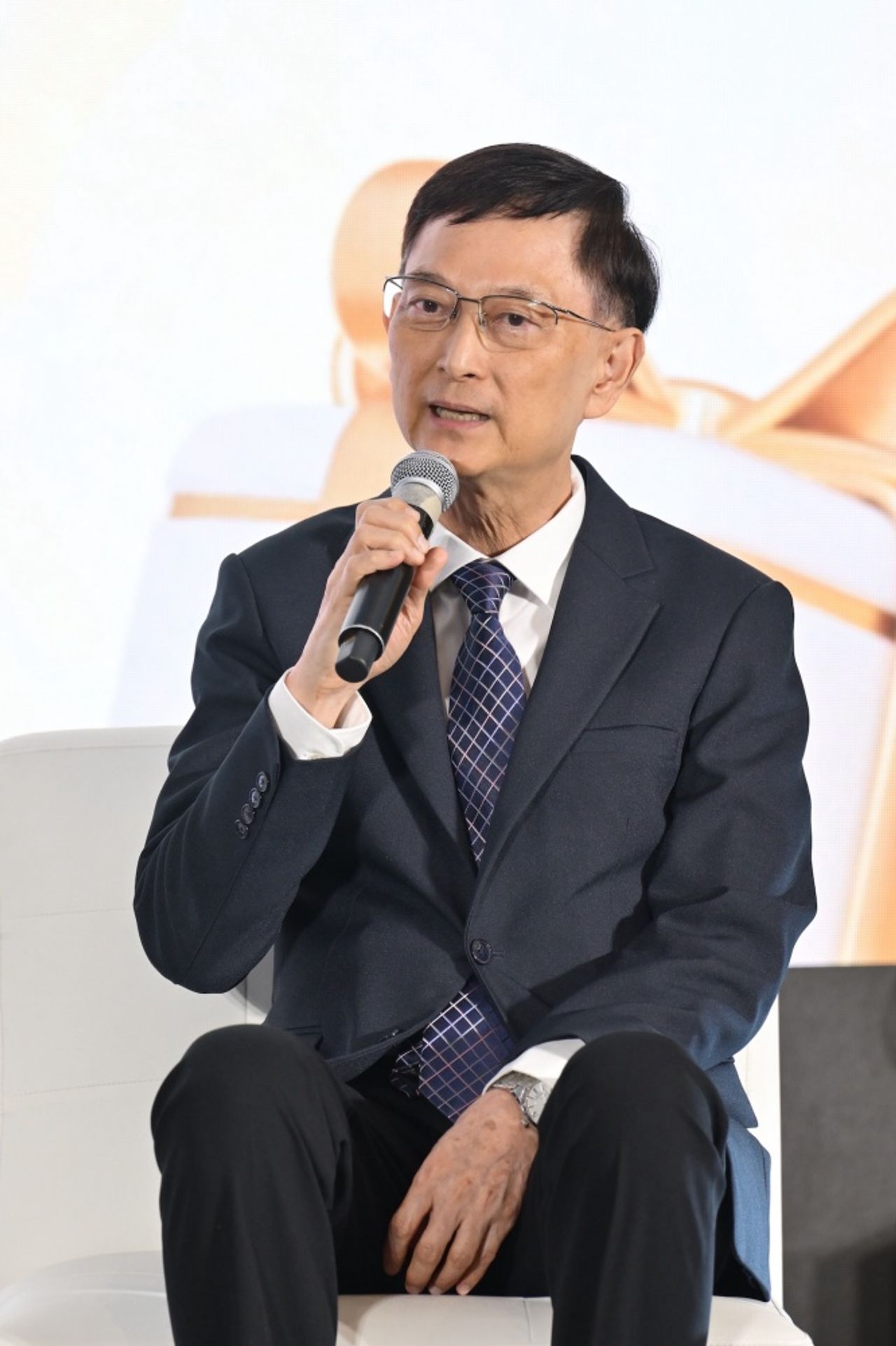 นายแพทย์สมเกียรติ ลลิตวงศา ผู้อำนวยการโรงพยาบาลวิมุต-เทพธารินทร์