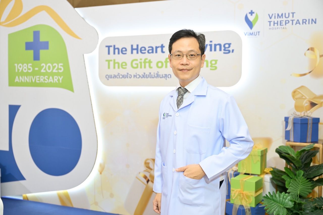 นายแพทย์เอกลักษณ์ วโนทยาโรจน์ ผู้อำนวยการศูนย์เบาหวาน ไทรอยด์ และต่อมไร้ท่อเทพธารินทร์ 