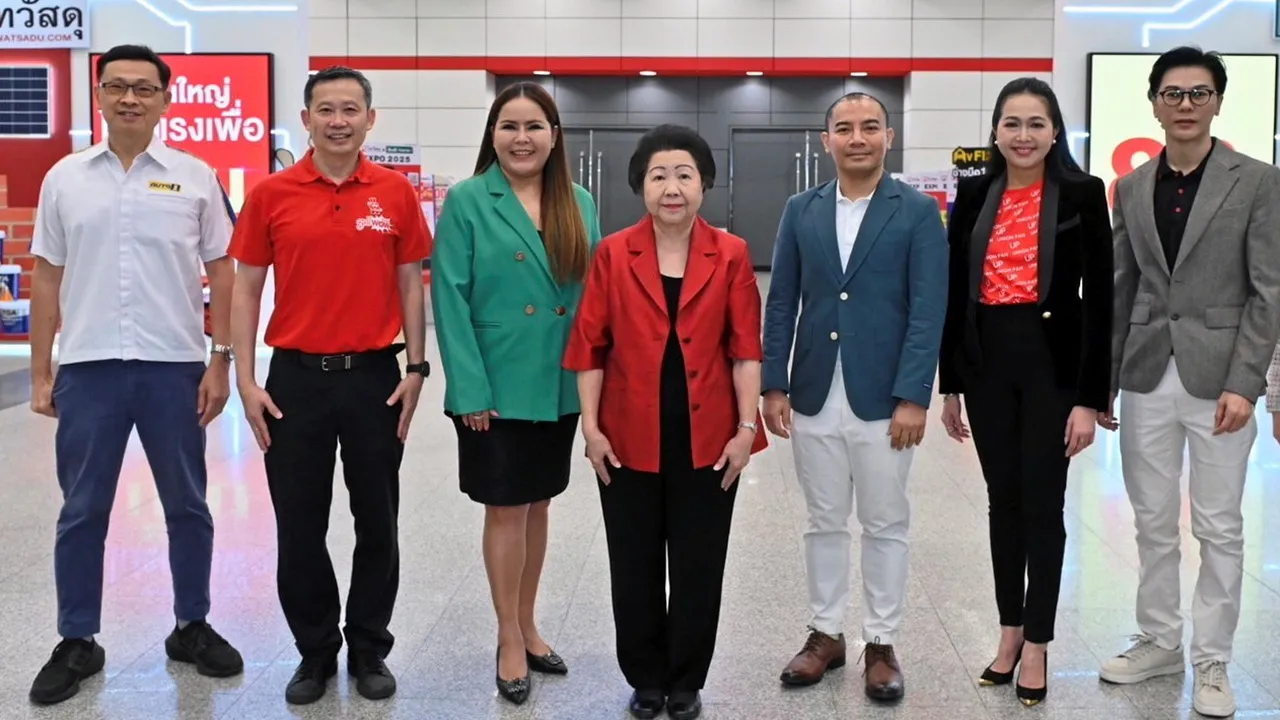 ตามไปซื้อ - ปาริชาติ ยามวินิจ เปิดงาน “ไทวัสดุ x บีเอ็นบี โฮม เอ็กซ์โป 2025 งานใหญ่โปรแรงเพื่อบ้าน” มหกรรมสินค้าวัสดุก่อสร้าง ของแต่งบ้านและเครื่องใช้ไฟฟ้าครบวงจร จัดถึง 2 มี.ค. โดยมี รัชนนท์ ชูชาติ และ วชิรา จิตศักดานนท์ มาร่วมงานด้วย ที่ไบเทค บางนา วันก่อน.