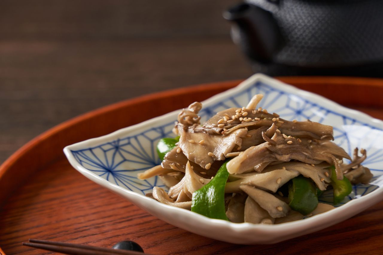 เห็ดไมตาเกะ  (ภาพจาก iStock)