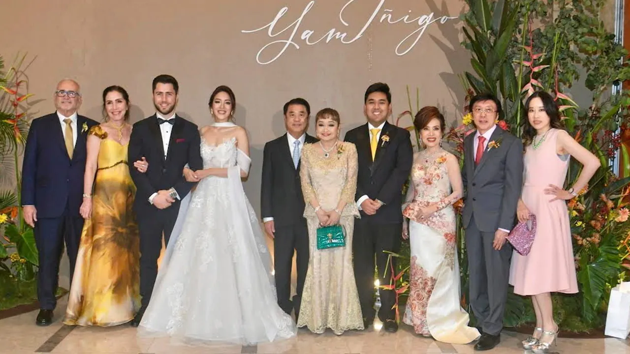 วิวาห์ชื่นมื่น สุริยะ จึงรุ่งเรืองกิจ รมว.คมนาคม เป็นประธานในงานวิวาห์ระหว่าง ณัฐฐาชล บุตรี ทวีพงศ์ กมลวัฒนาวิทย์–ฐาภรพัชร์ จึงรุ่งเรืองกิจ กับ อินยิโกะ มันเตกอน พอนเช บุตร โฮเซ่ ลูอิส มันเตกอน การ์เซีย–มาเรีย เอเลน่า พอนเช ลาเวียดา ที่โรงแรมเมเปิล บางนา วันก่อน.