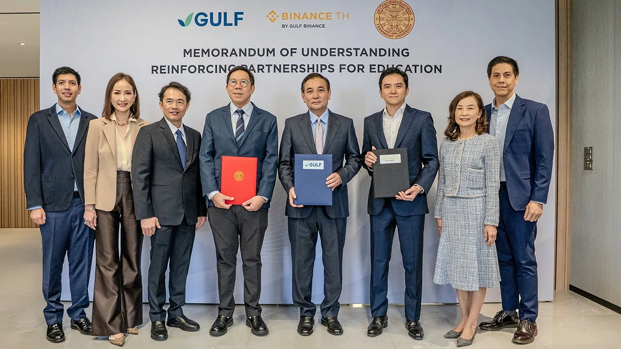 ร่วมพัฒนา สารัชถ์ รัตนาวะดี และ นิรันดร์ ฟูวัฒนานุกูล ลงนามความร่วมมือกับ ศ.ดร.ศุภสวัสดิ์ ชัชวาลย์ เพื่อร่วมกันพัฒนาบุคลากรและหลักสูตรรองรับการเติบโตของอุตสาหกรรมสินทรัพย์ดิจิทัลในไทย โดยมี สิตมน รัตนาวะดี มาร่วมในพิธีด้วย ที่อาคารเอ็มไทย วันก่อน.