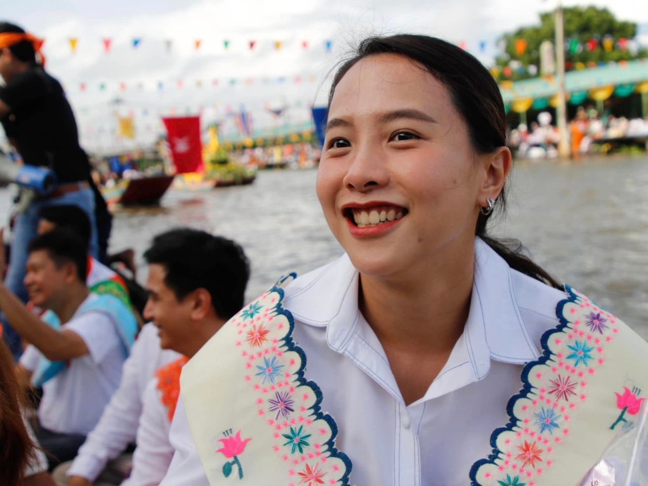 ไอซ์ - รักชนก ศรีนอก